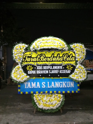 Papan Bunga Duka di Banggai Laut